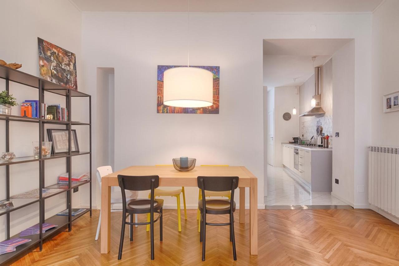 Mihaela Apartment - Charme Near The Station ตรีเอสเต ภายนอก รูปภาพ